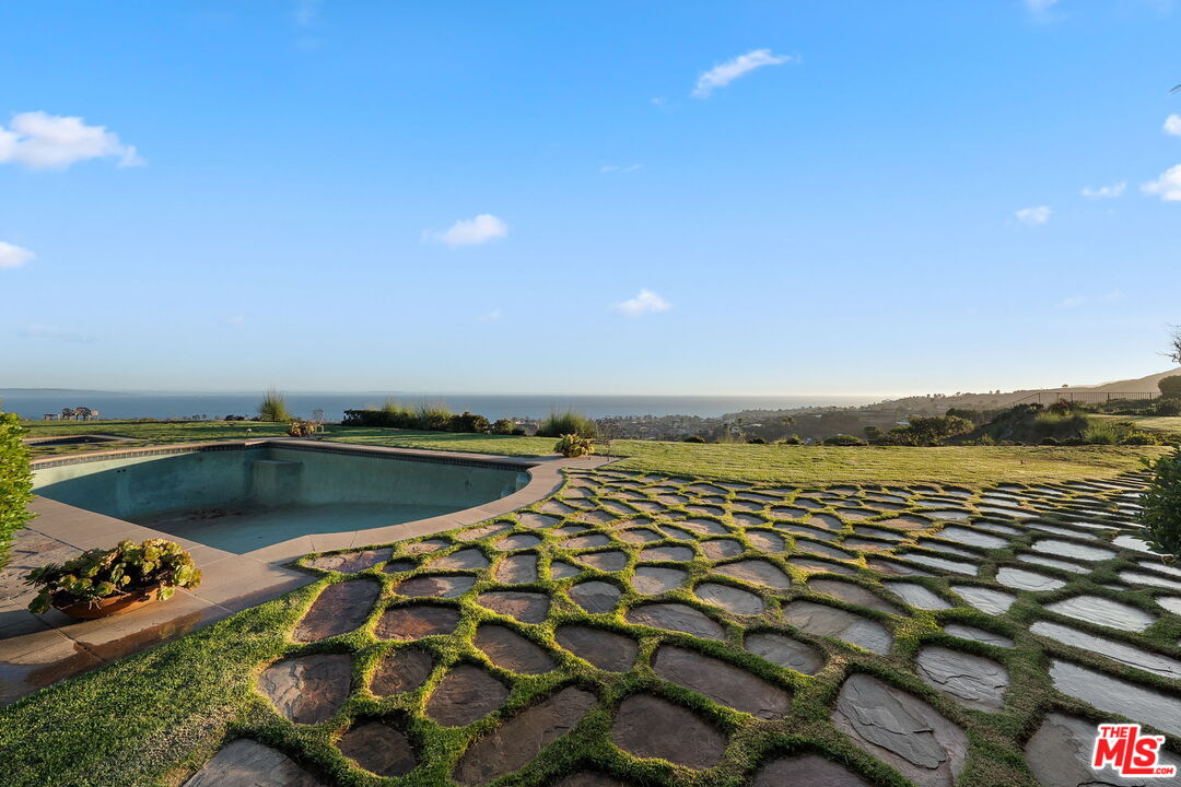 MLS #25591543 image #9