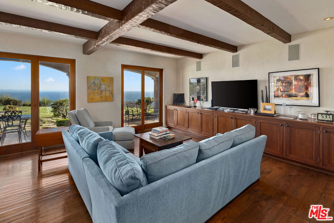 MLS #25591543 image #19