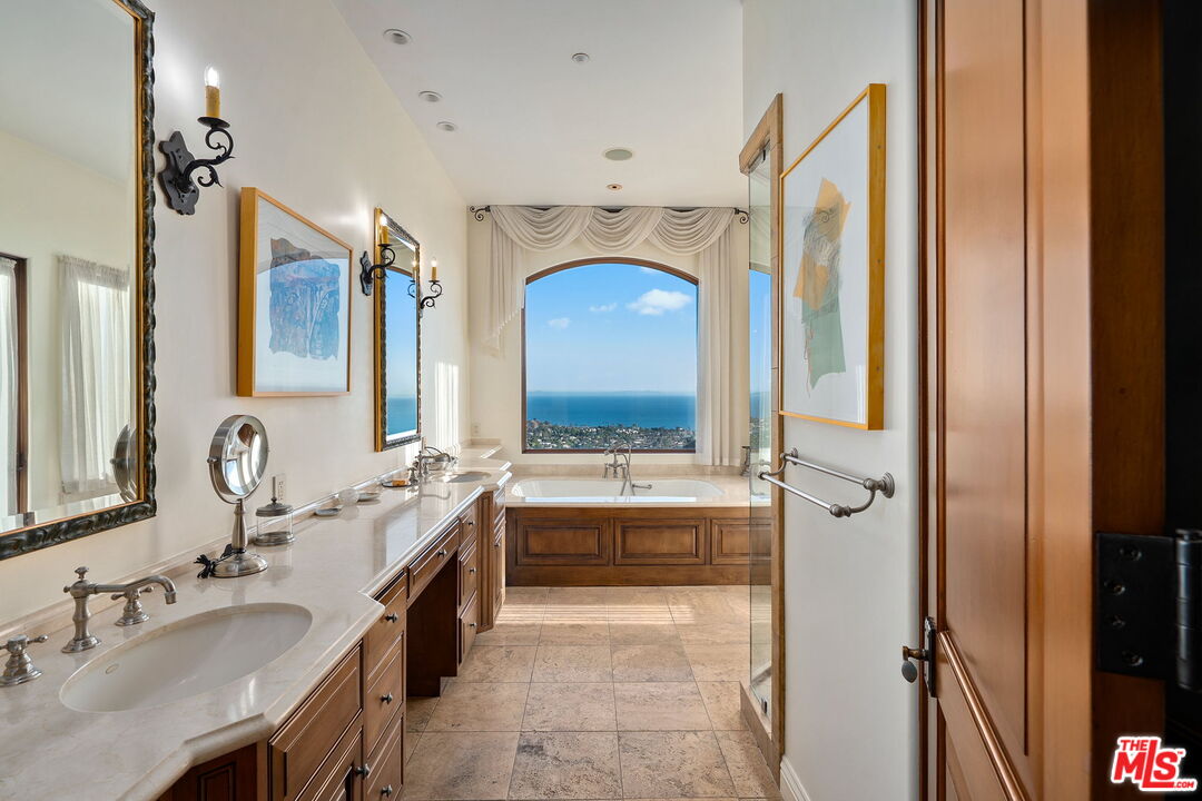 MLS #25591543 image #33