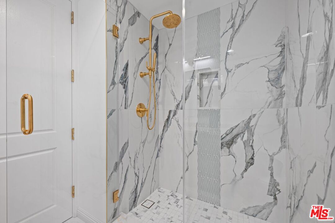 MLS #25591589 image #37