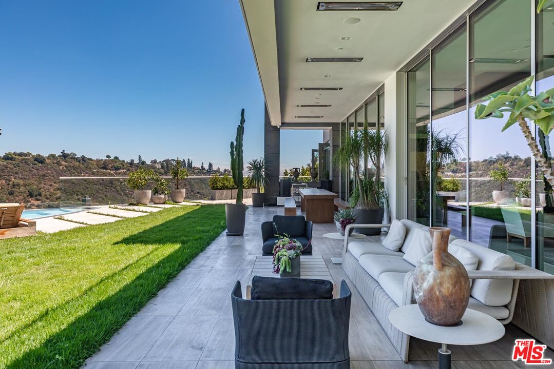 MLS #25591997 image #14