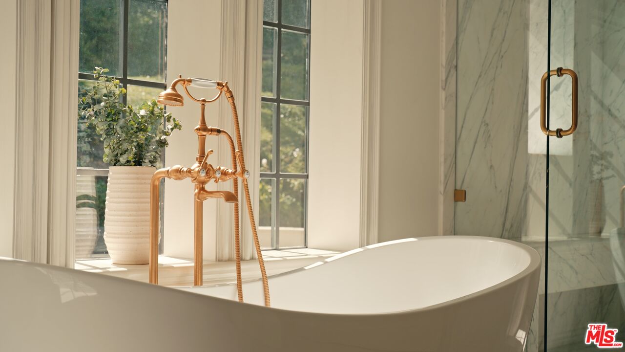 MLS #25592479 image #39