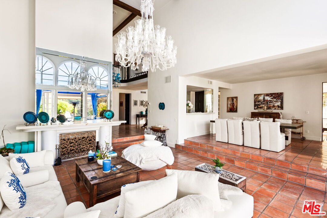 MLS #25592539 image #11