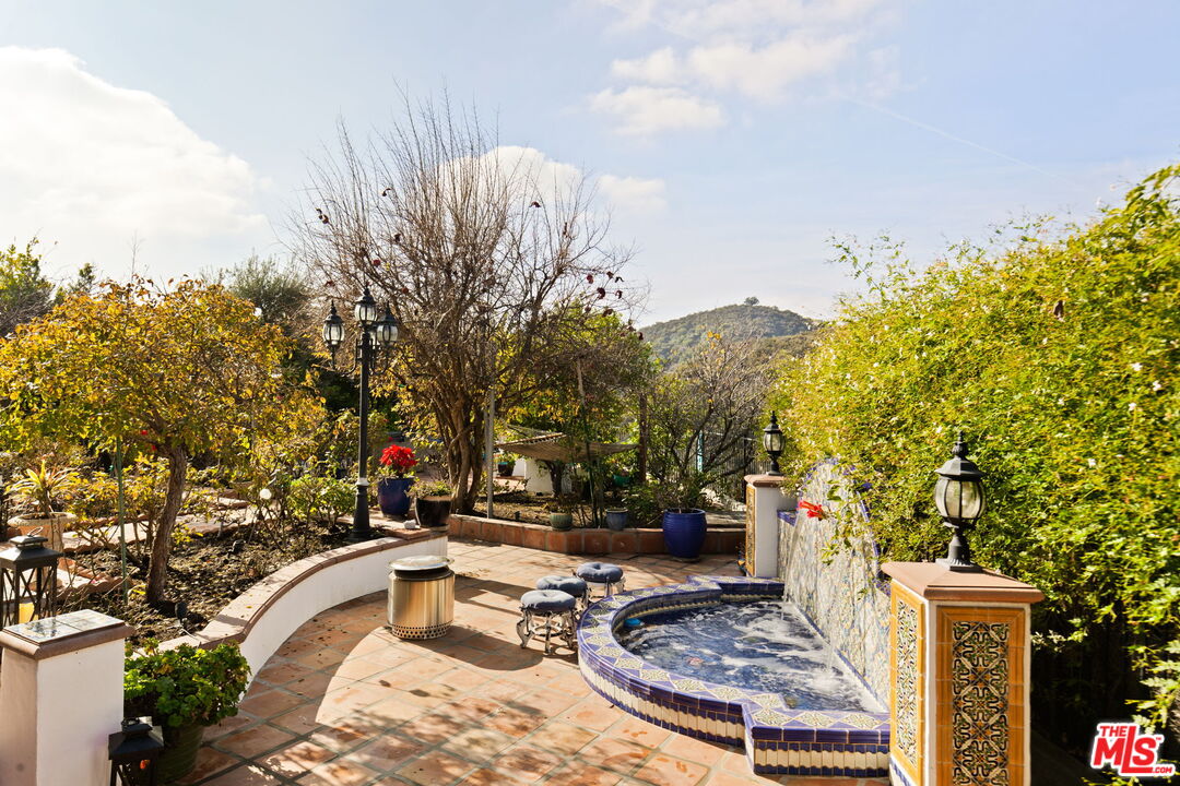 MLS #25592539 image #14