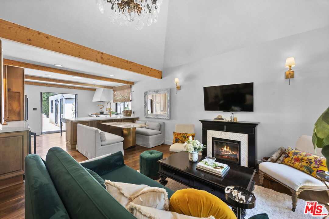 MLS #25592547 image #1