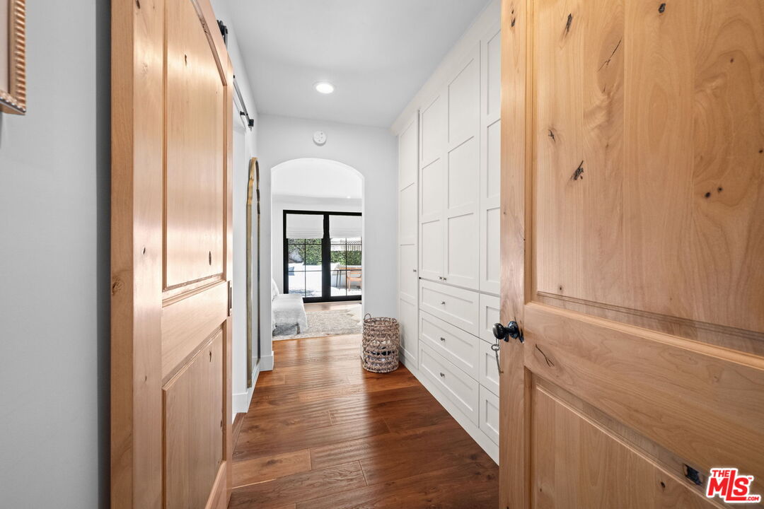 MLS #25592547 image #28