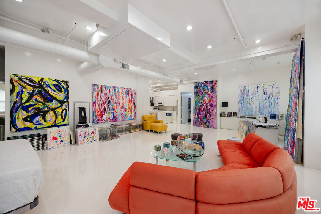 MLS #25593715 image #22