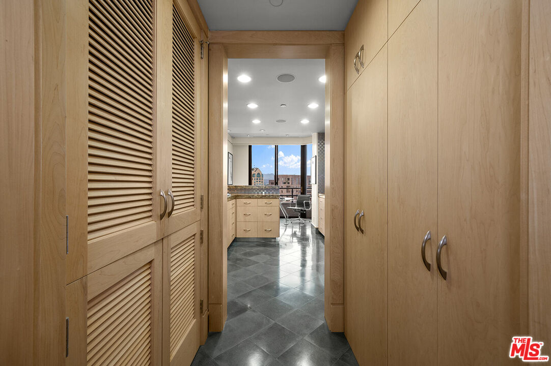 MLS #25593733 image #29