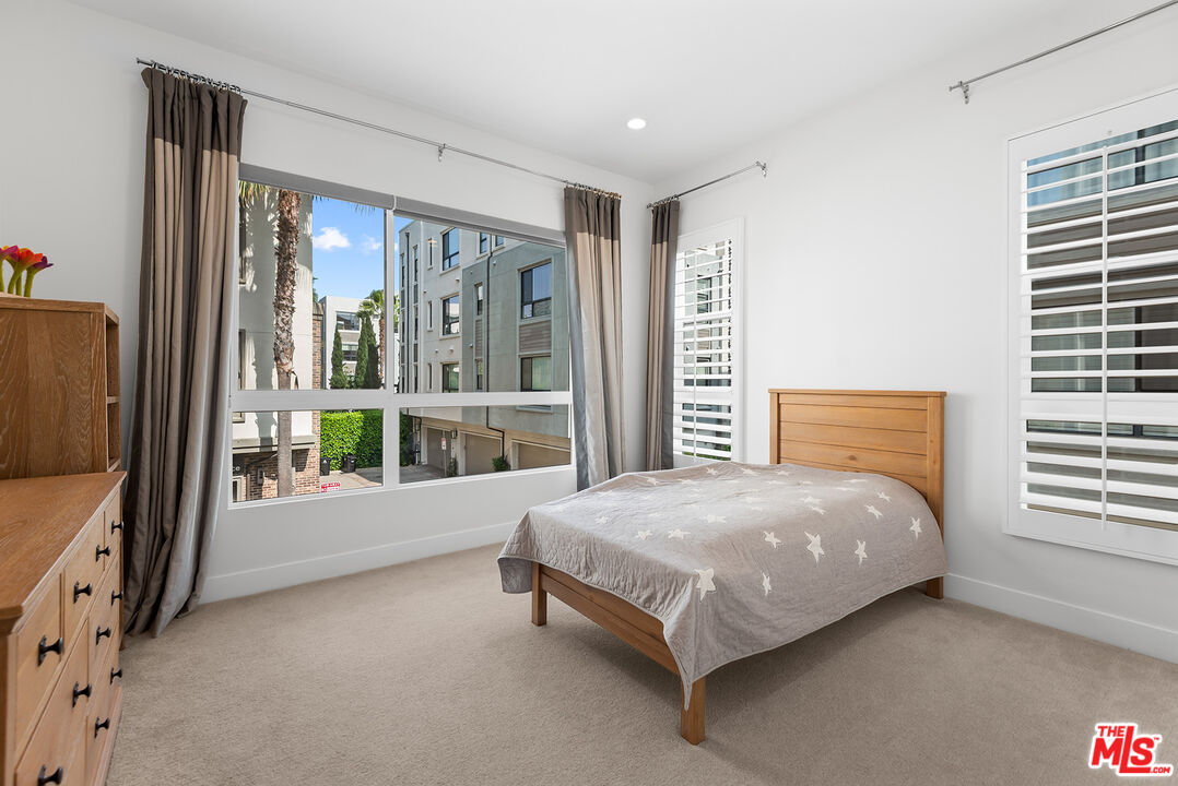 MLS #25593985 image #13