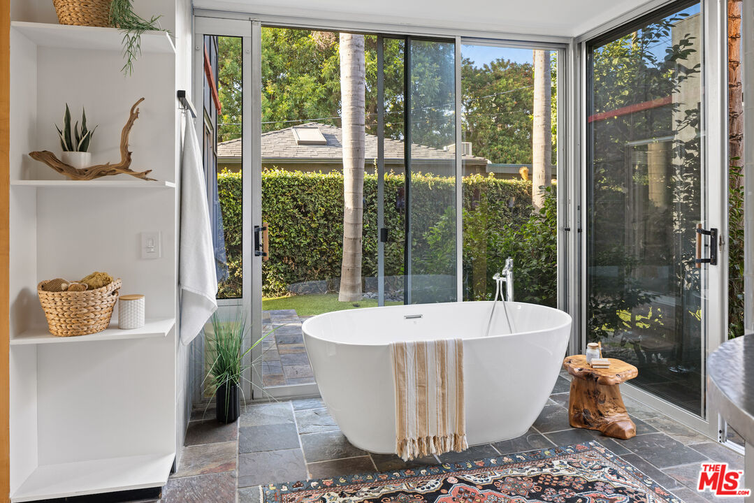 MLS #25594435 image #10