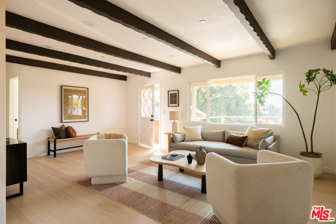 MLS #25594617 image #1