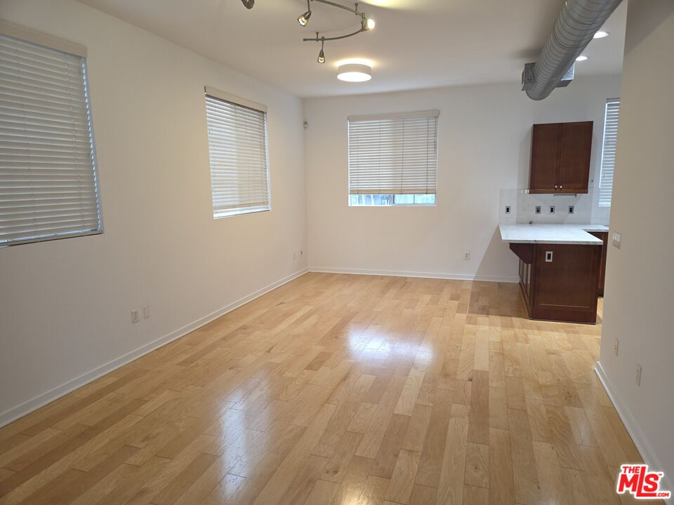 MLS #25594781 image #2