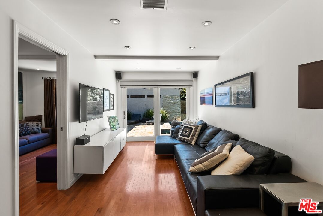 MLS #25595023 image #17