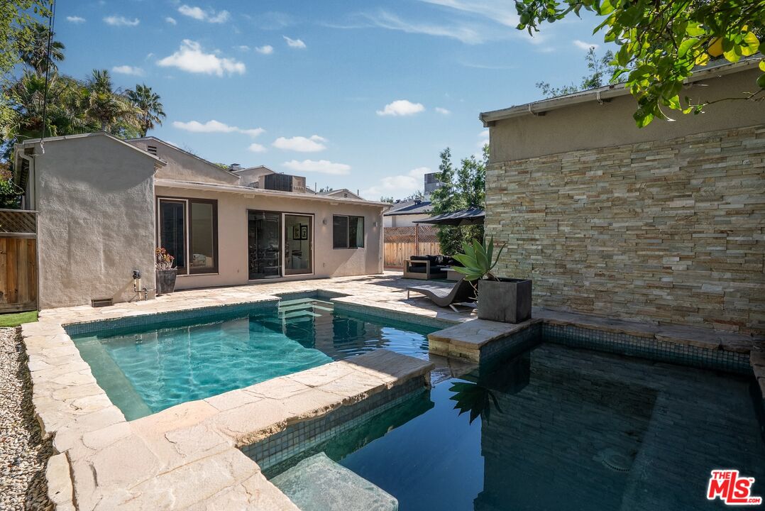 MLS #25595023 image #21