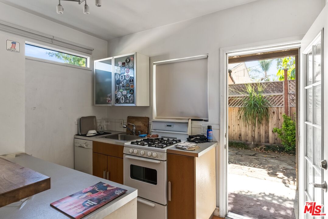 MLS #25595023 image #24