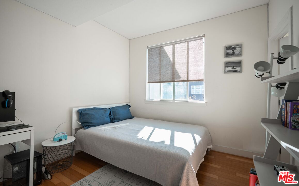 MLS #25595747 image #14