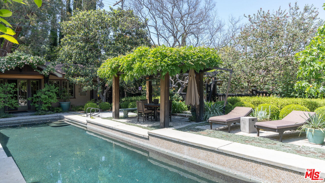 MLS #25596063 image #40