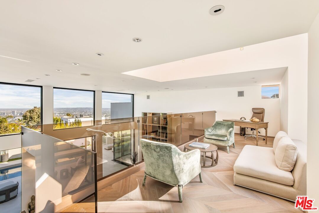 MLS #25596197 image #20