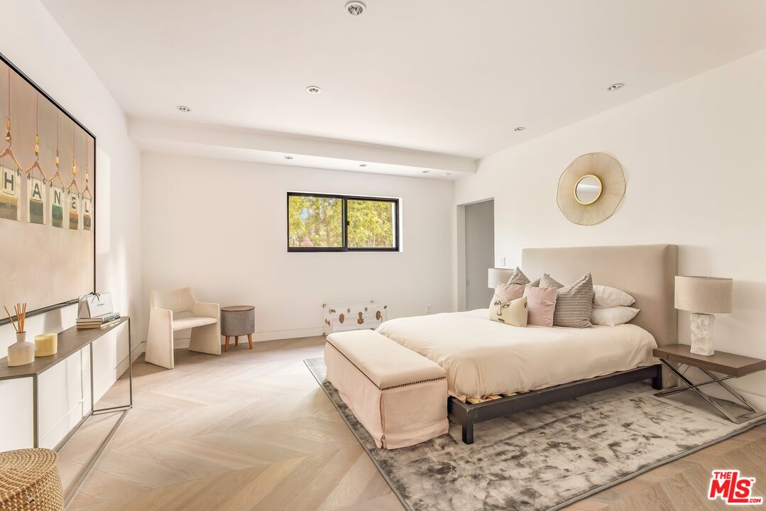 MLS #25596197 image #32