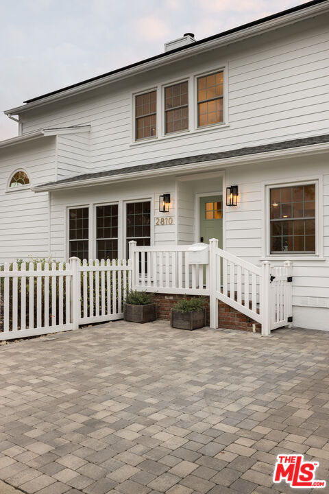 MLS #25596533 image #2