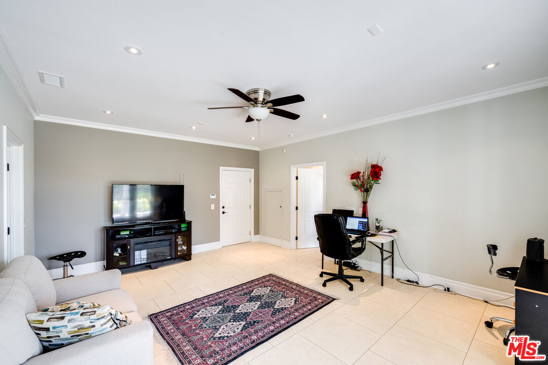 MLS #25596701 image #18