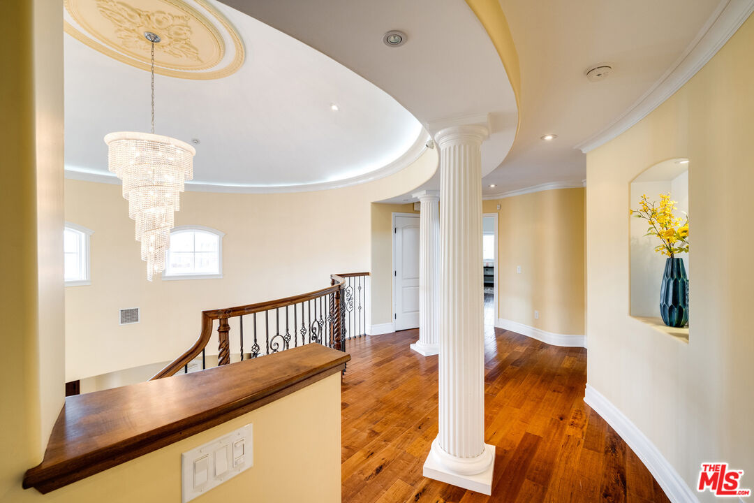 MLS #25596701 image #25