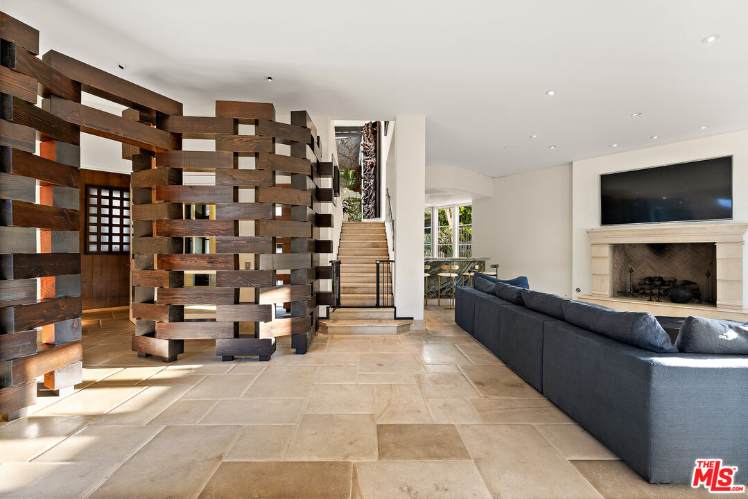 MLS #25596777 image #13