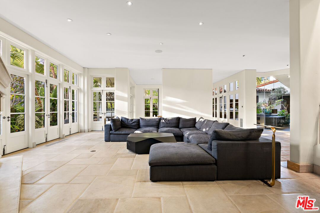 MLS #25596777 image #17