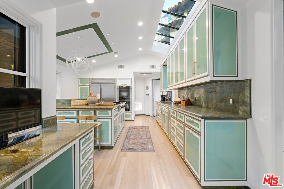 MLS #25596777 image #24