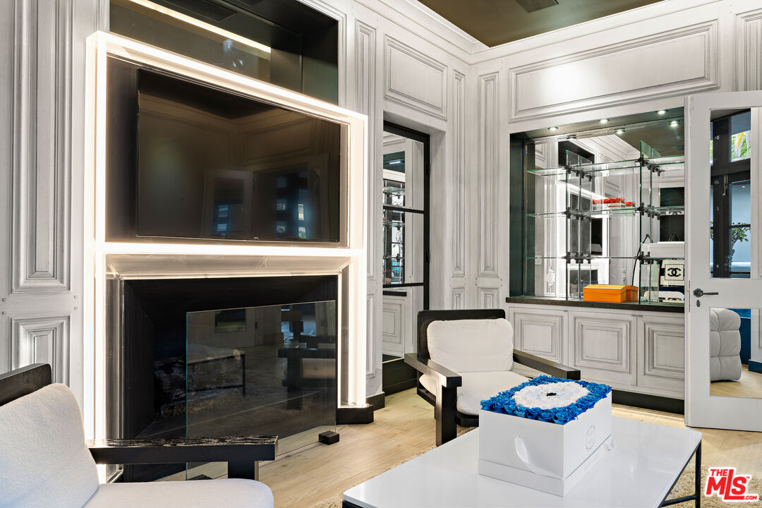 MLS #25596777 image #29