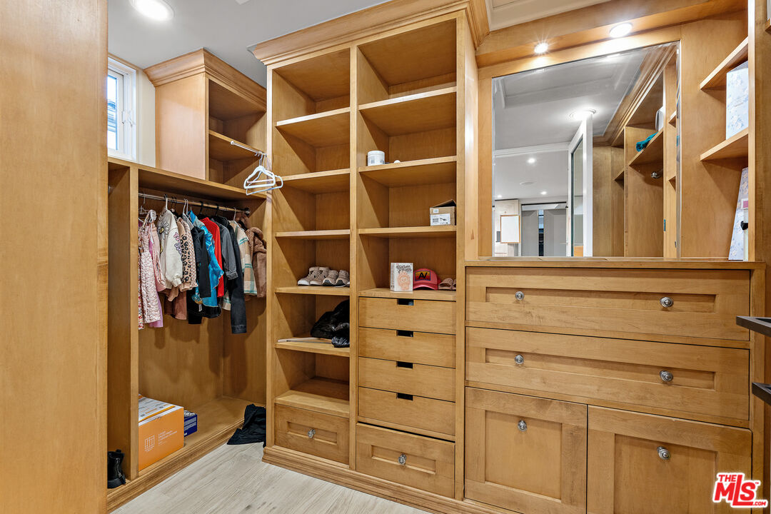 MLS #25596777 image #42