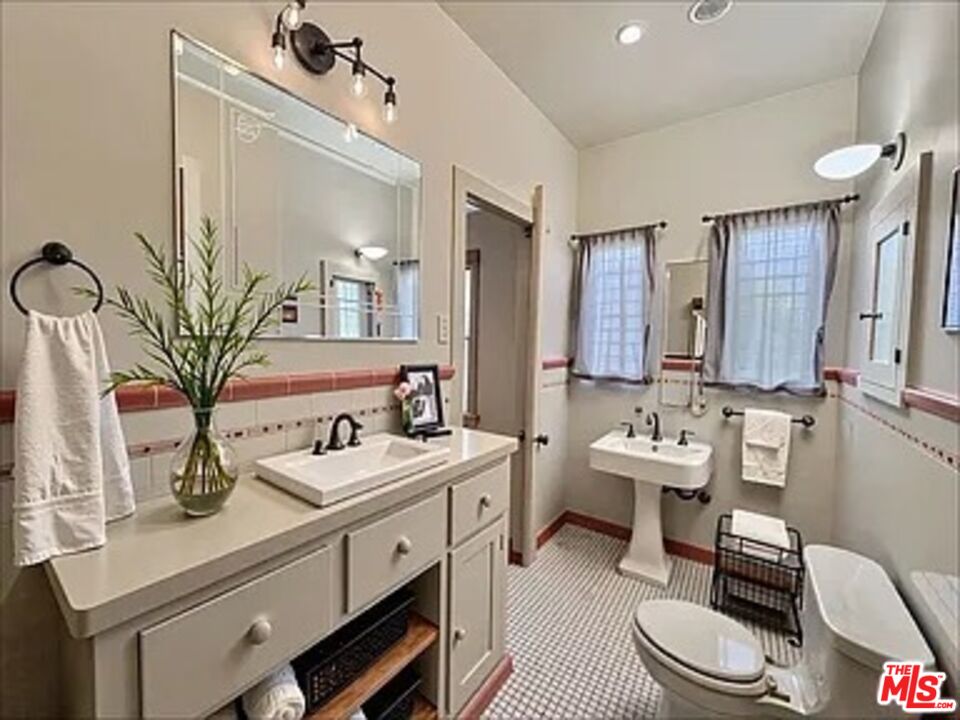 MLS #25597337 image #14