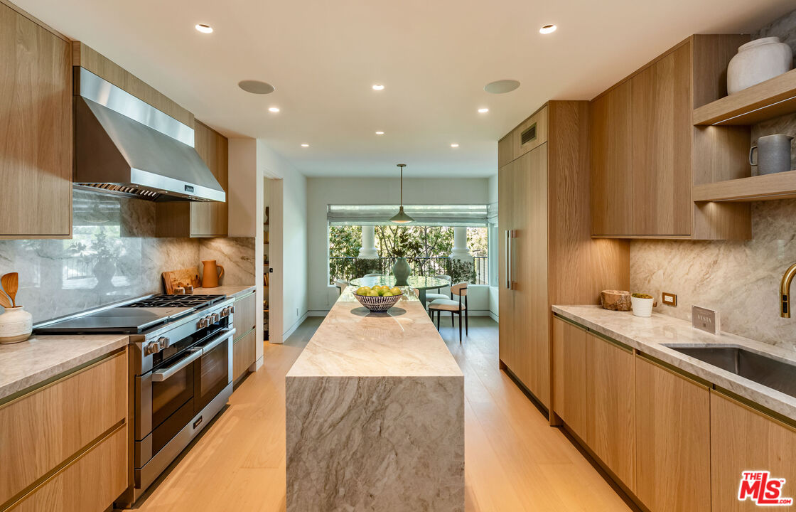 MLS #25597503 image #13