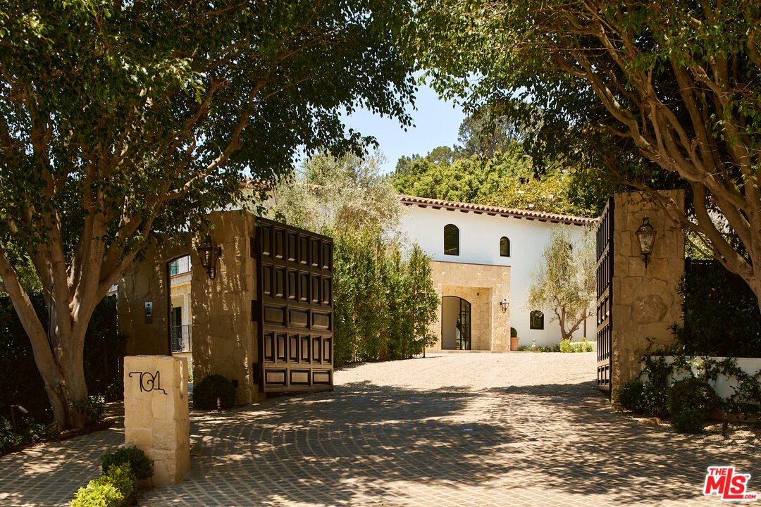 MLS #25597735 image #1