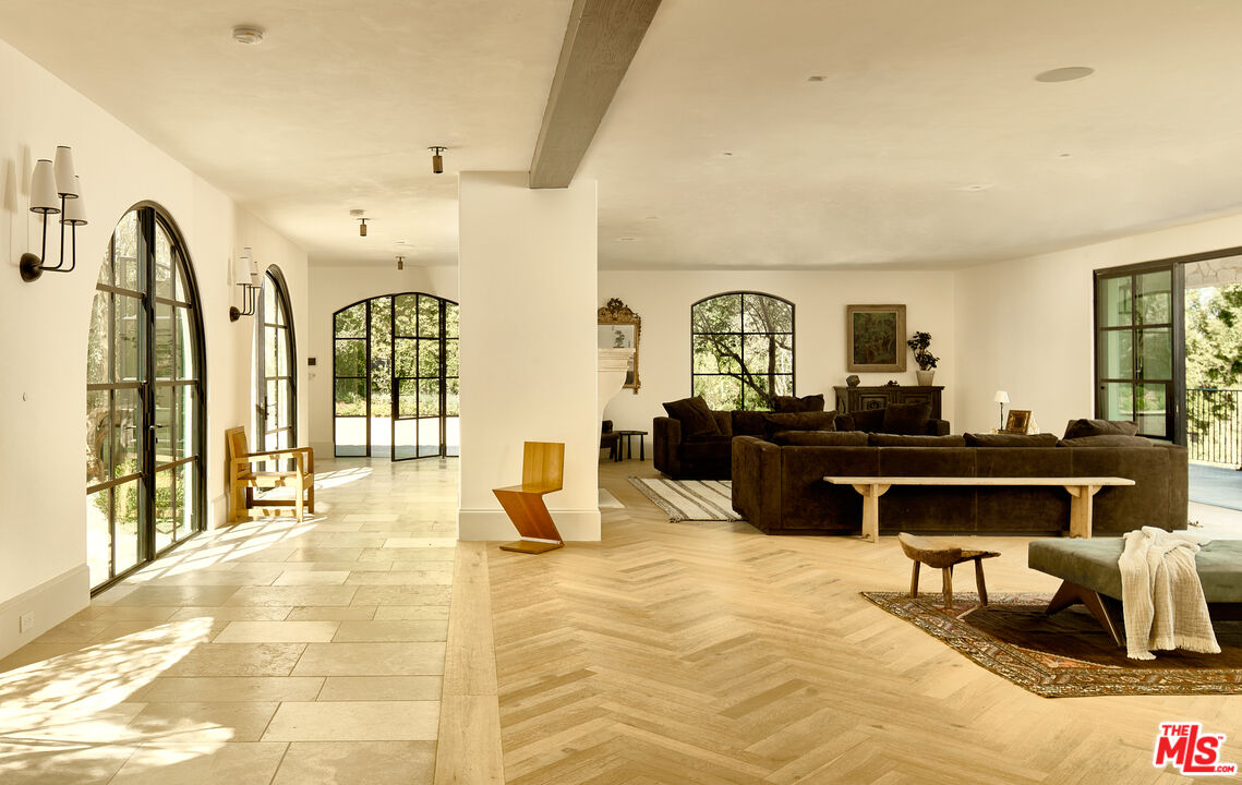 MLS #25597735 image #4