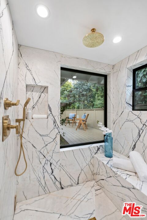 MLS #25598675 image #10