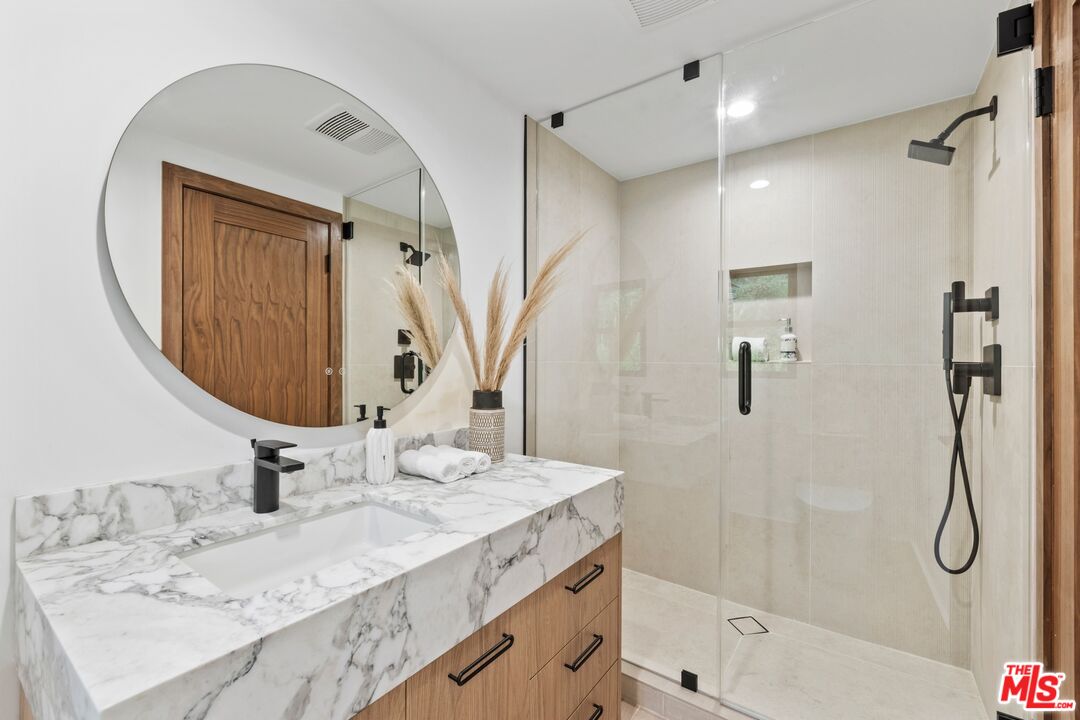 MLS #25598675 image #20