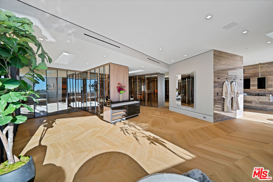 MLS #25599881 image #15