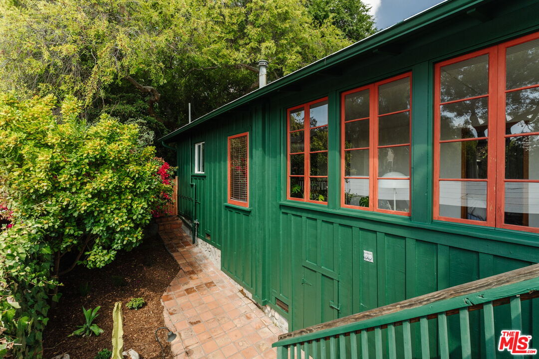 MLS #25600611 image #32