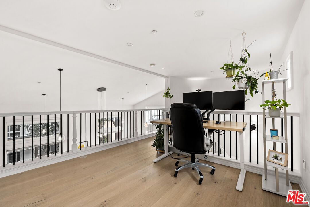 MLS #25600867 image #25