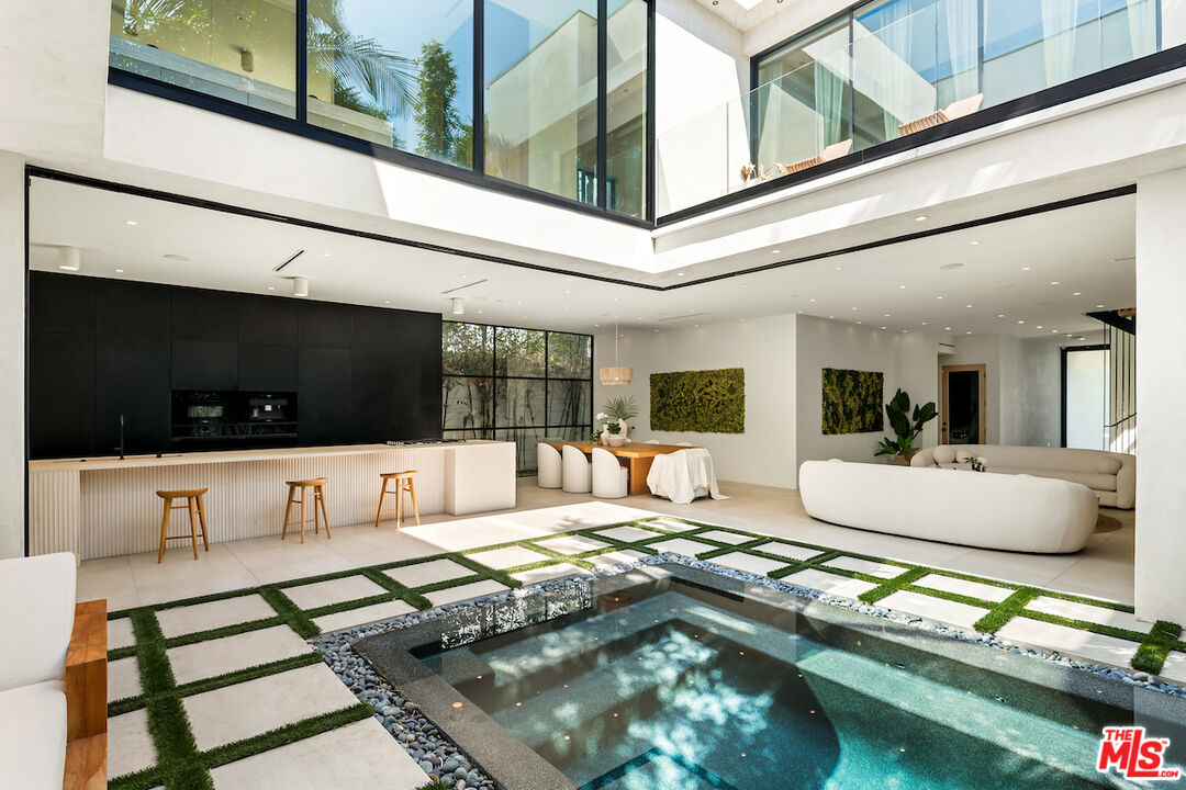 MLS #25601049 image #11