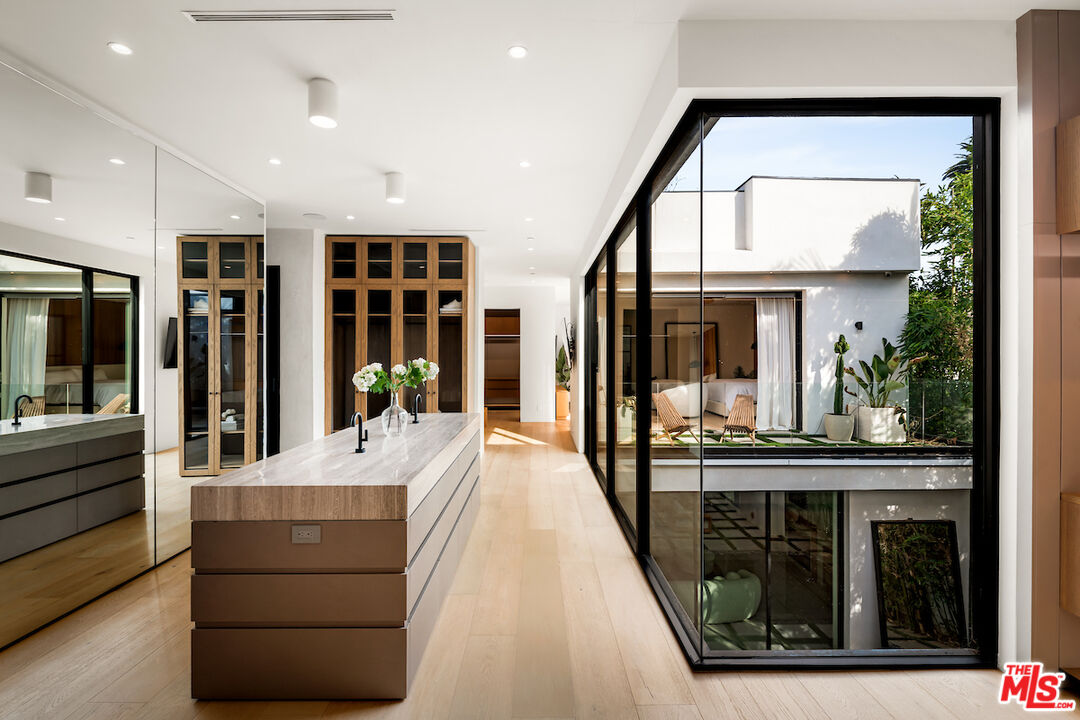 MLS #25601049 image #22