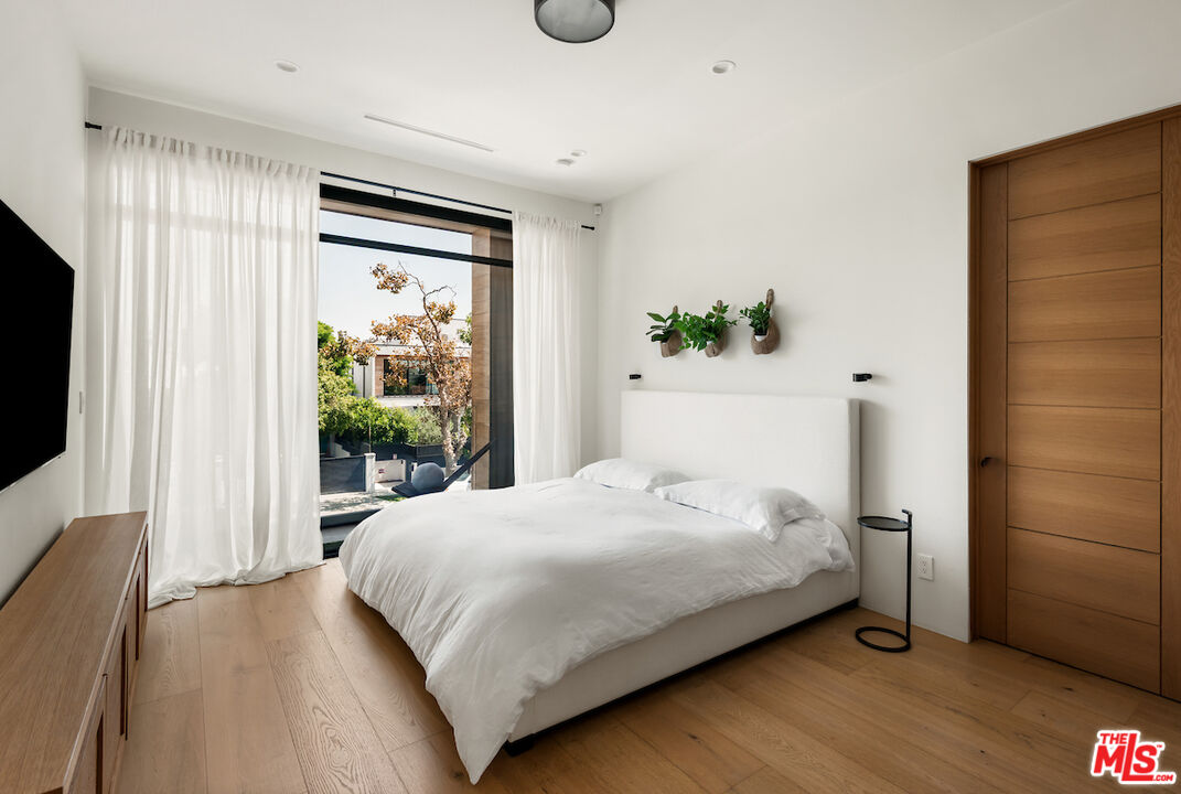 MLS #25601049 image #26