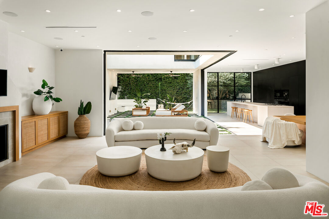 MLS #25601049 image #3