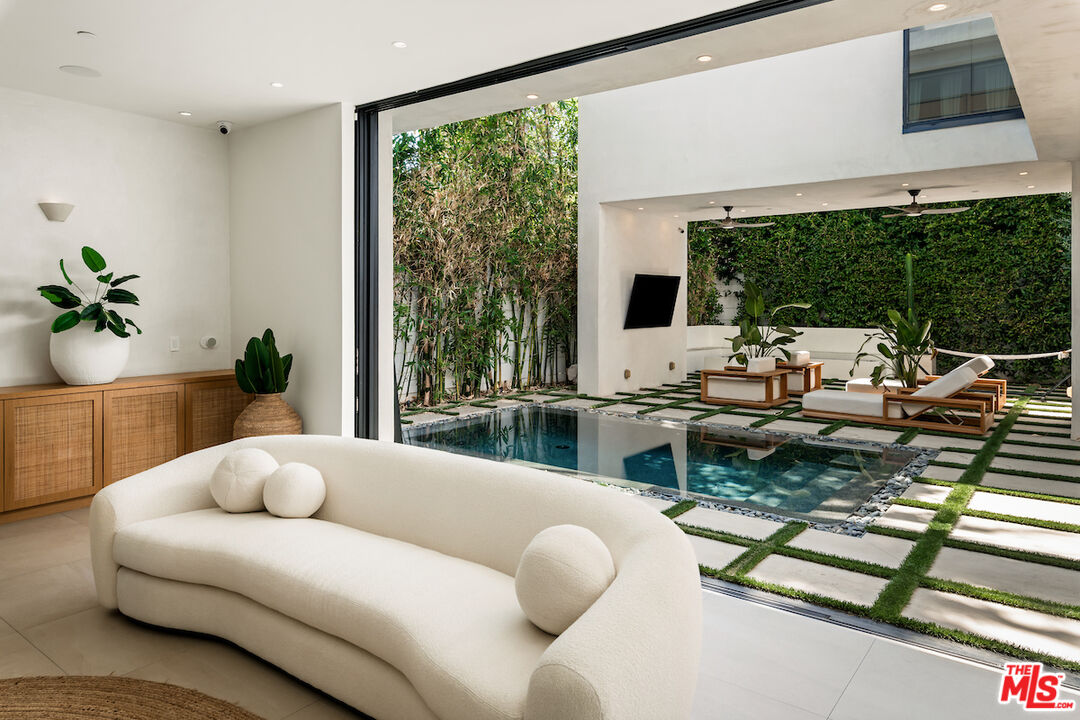 MLS #25601049 image #4