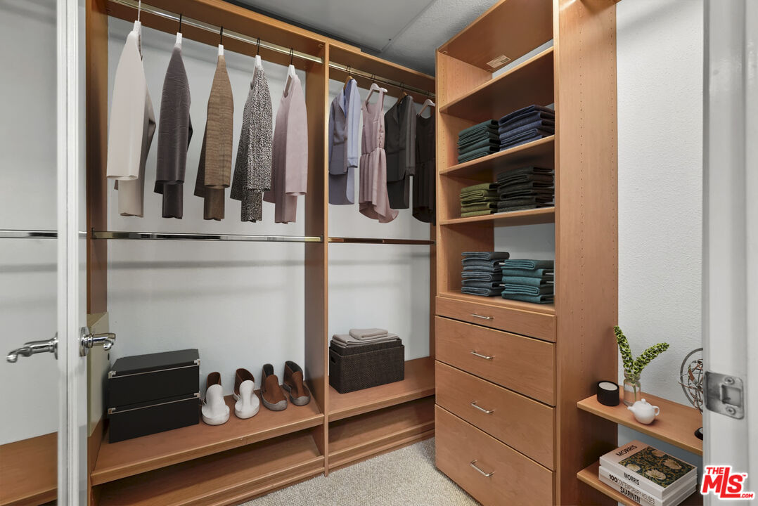 MLS #25601423 image #12