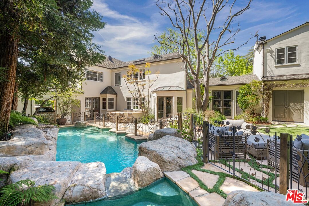 MLS #25601863 image #16