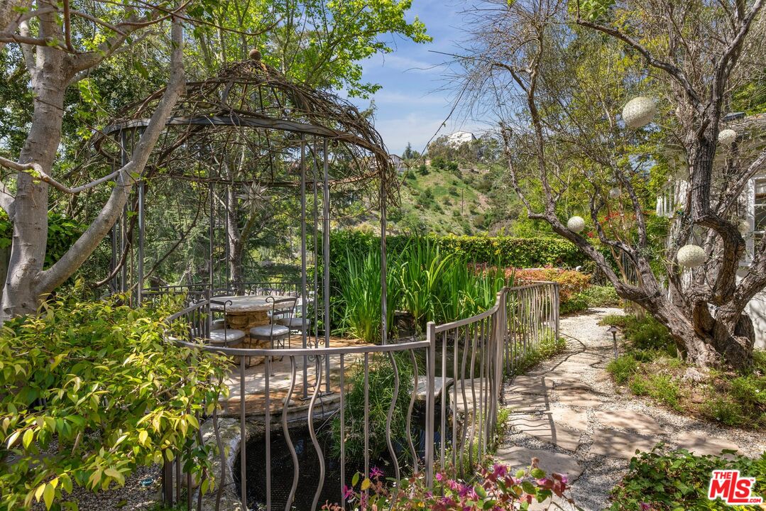 MLS #25601863 image #17