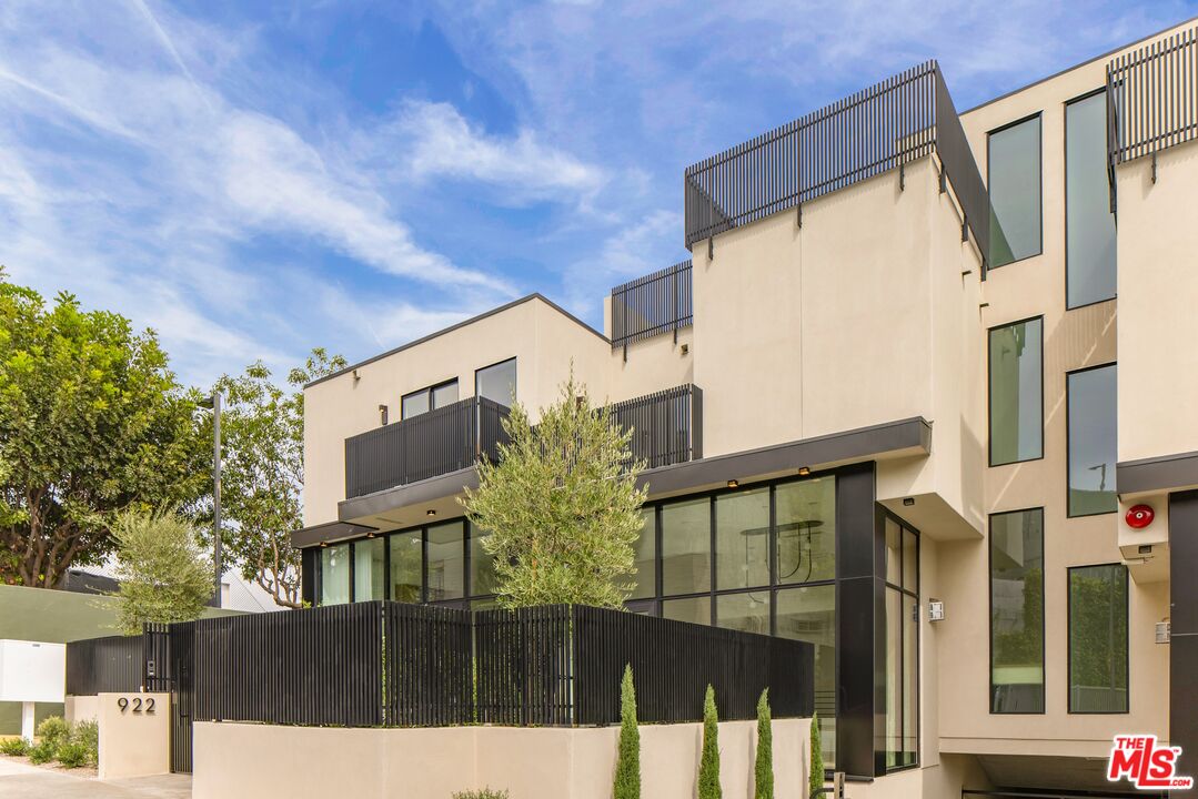 MLS #25601885 image #2