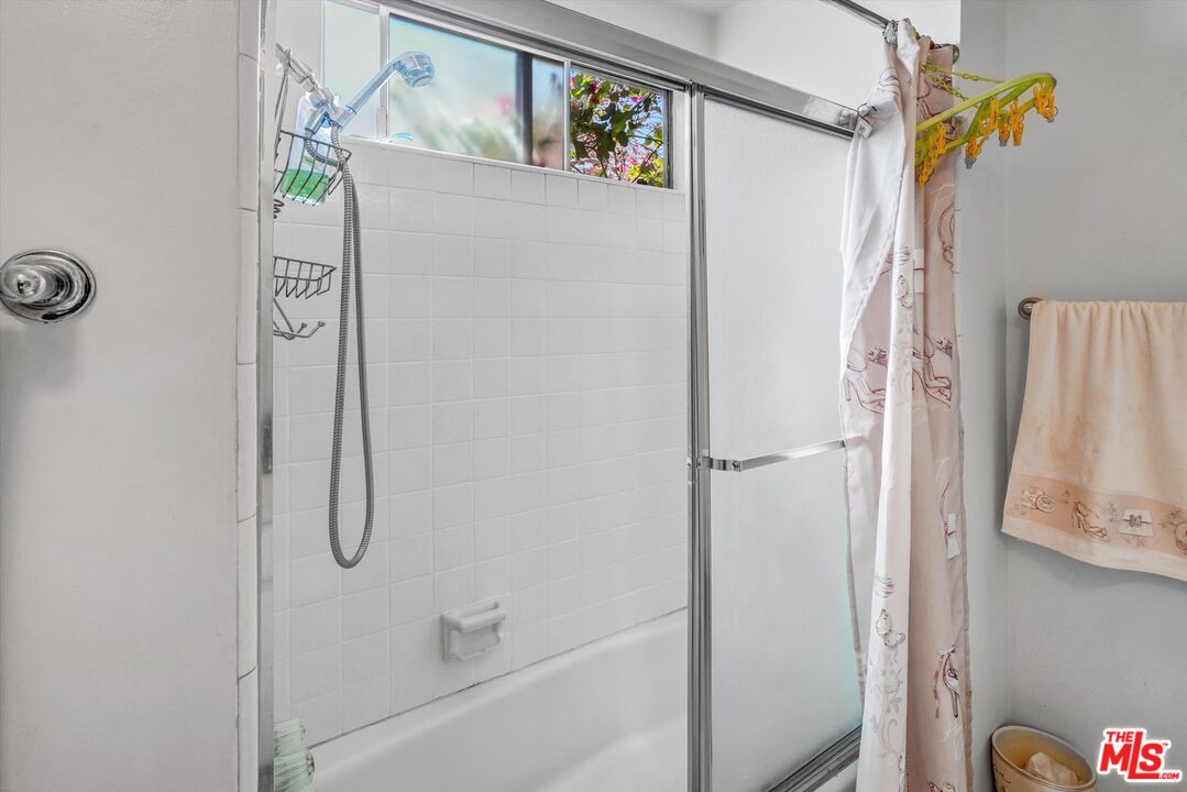 MLS #25602189 image #16